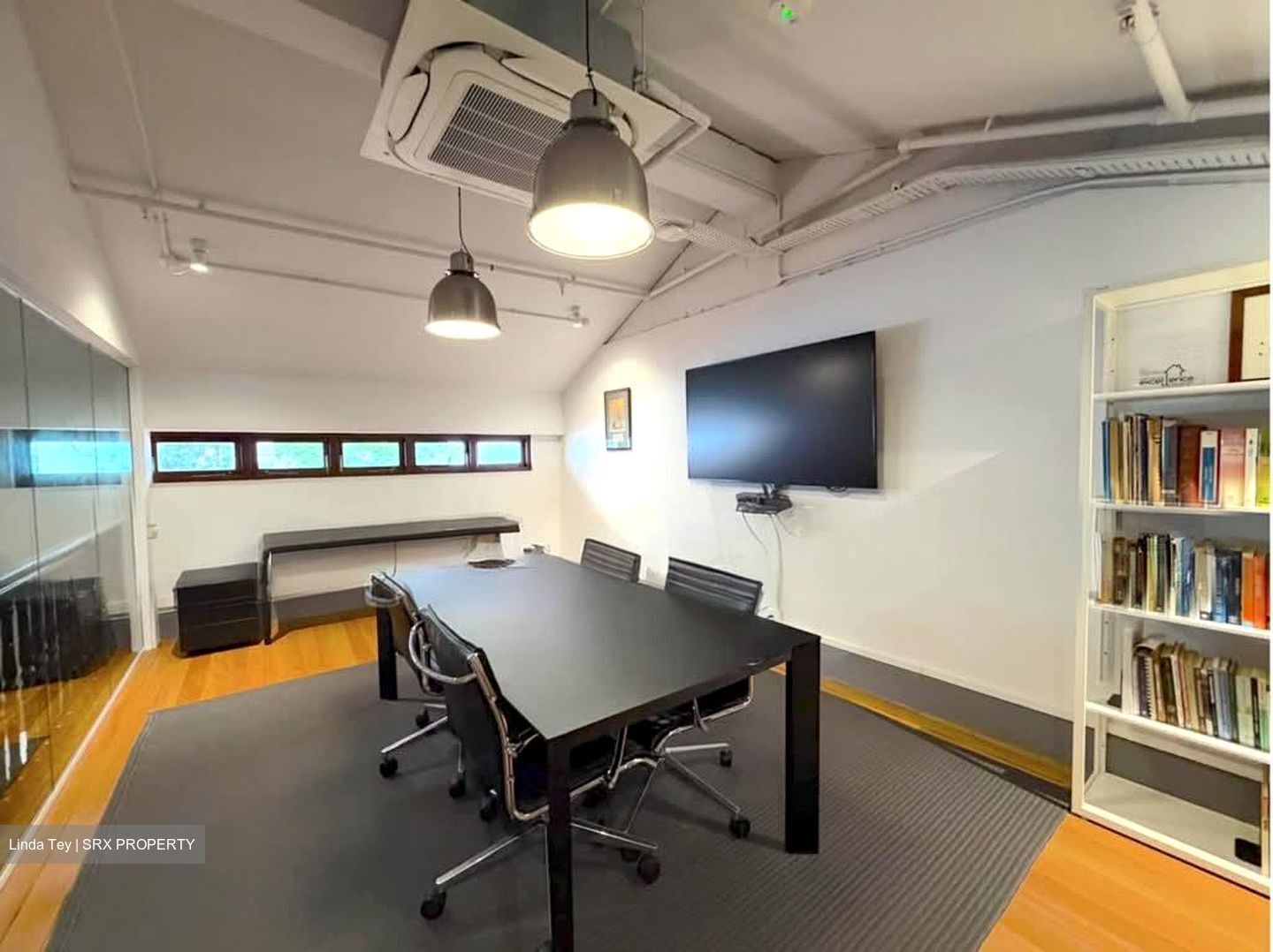 Capital Square (D1), Office #591795561